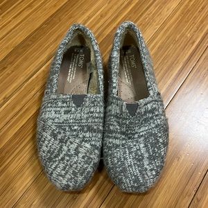 Gray knit Toms